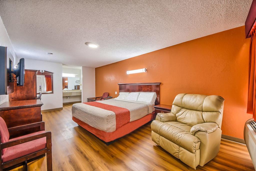 Hillcrest Inn&Suites Ozona Buitenkant foto