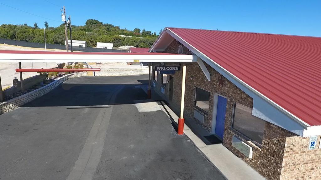 Hillcrest Inn&Suites Ozona Buitenkant foto